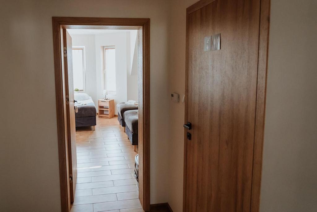 Noclegi Przy Stacji Nowy Dwór Mazowiecki Exteriör bild